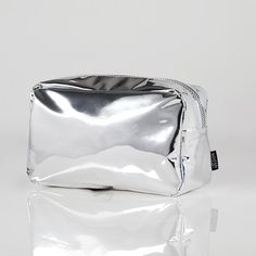 A pouch with real personality, this Essential Makeup Bag, made from vegan patent leather, is the big mama beauty bag you'll be proud to take anywhere & everywhere! Eyeliner Tool, Medium Makeup, Metallic Makeup, Essential Makeup, Big Mama, Small Makeup Bag, Simple Eye Makeup, Beauty Storage, Makeup Bag Organization