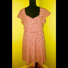 Nwt New York & Company Brown Gingham Checkered Dress-Size Large Gorgeous & Very Flattering! Empire Waist, Jeweled Neckline, Side Zip. 98% Polyester, 2% Spandex Approximate: Waist-36” Length-41” Pit To Pit-21” From A Smoke And Pet Free Home. Ships Within One Business Day. Spring Cotton A-line Plaid Dress, Casual Gingham Plaid A-line Dress, Spring A-line Gingham Plaid Dress, Spring Gingham A-line Plaid Dress, Spring Gingham Plaid A-line Dress, Spring Picnic Plaid A-line Dress, White Cotton Plaid Dress With Short Sleeves, Black Floral Summer Dress, Black And Green Dress