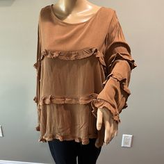 Anthropologie Eri & Ali Tiered Long Sleeve Ruffle Top Xl Brown Ruffle Sleeve Tops For Layering, Billowy Casual Ruffled Tops, Fall Layering Tops With Ruffle Hem, Bohemian Long Sleeve Tops With Ruffle Hem, Casual Long Sleeve Top With Ruffles For Spring, Bohemian Tops With Ruffle Hem For Day Out, Flowy Blouse For Layering In Fall, Flowy Blouse For Fall Layering, Bohemian Ruffle Sleeve Tops For Fall