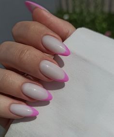 Chic Spring Nails, Spring Nails French, Fresh Manicure, Cow Nails, Fancy Nails Designs, Ombre Acrylic Nails, Vibrant Nails, Casual Nails, Blush Nails