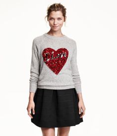 H&M glittery heart jumper Fine Knit Sweater, Ootd Dress, Style Steal, Sweater Dresses, Sequin Sweater, Mecca, Knit Jumper, Jumpers And Cardigans