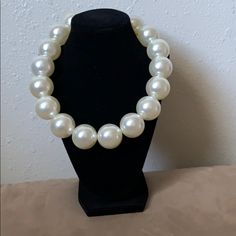 Nwot Extra Large Pearl Necklace Pearl Necklace Big, Latest Necklace Design, Big Pearl Necklace, Large Pearl Necklace, Model Blouse, Dainty Pendant Necklace, Colorful Gemstones, Latest Model Blouse Designs, Makeup Accesories