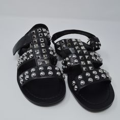 Steve Madden Sandals Black Studded Size 5.5 Nwot Flat Sandals With Studded Rubber Outsoles For Party, Flat Party Sandals With Studded Rubber Outsoles, Shoes Steve Madden, Steve Madden Sandals, Sandals Black, Steve Madden Shoes, Black Sandals, Women's Shoes Sandals, Steve Madden