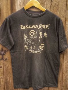 Discharge Tributo Punk Rock Legends t shirt - Vintage Band Shirts Types Of Cotton Fabric, Vintage Band Shirts, Classic Punk, Vintage Band T Shirts, Shirt Wrinkles, Merch Design, Punk Aesthetic, Doo Doo, Crewneck Design