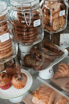 there are many different types of baked goods on display