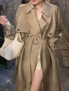 Get ready to elevate your fashion game with this stunning Women's Long Sleeve Trench Midi Dress Coat - the perfect blend of sophistication and style. Featuring a beautiful trench coat design with long sleeves, this piece is perfect for the spring season. It's made of high-quality materials to ensure comfort and durability, while the elegant midi length adds a touch of chic to any outfit. The coat comes in a variety of colors, so you can easily find the one that suits your taste. Ideal for both casual and formal occasions, this dress coat is a must-have in your wardrobe this season!Note:Since manual measurement has certain error, the measurement error of 1-3cm is not the standard for return of goodsSuggestion: Choose the size according to your weight.Size S - Weight: 45 kg - 47.5 kgSize M - 2023 Spring Fashion, Womens Dress Coats, Khaki Trench Coat, Flannel Fashion, Elegant Midi Dresses, Long Trench, Women Long Sleeve Dress, Long Trench Coat, Spring Fashion Outfits