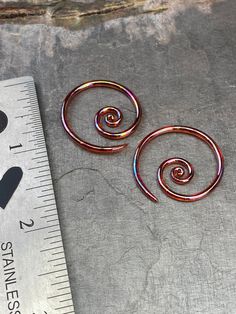 Oil Slick, Cool Tones, Glass Earrings, Mild Soap, Body Jewelry, Garnet, Piercings, Handmade Items, Rainbow