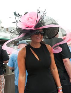 Fabulous Hats at the Kentucky Derby and Kentucky Oaks Kentucky Derby Hats Diy, Derby Hats Diy, Kentucky Derby Attire, Kentucky Derby Outfit, Kentucky Derby Fashion, Kentucky Derby Style, Kentucky Oaks