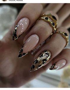 Almond Gel Nails Ideas, Almond Nails With Rhinestones, Chic Nail Designs, Nails Design With Rhinestones, Her Nails, Leopard Nails, Almond Nails Designs, Black Nail, Fancy Nails