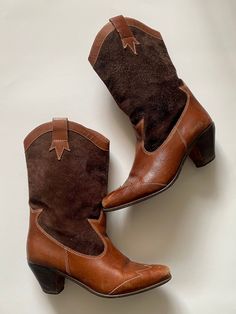 Chestnut leather and brown suede western heeled boot.  * Made in Brazil  * Size 8B (fits closer to 7-7.5) Western Town, Chestnut Leather, Western Boot, Town Country, Cowboy Western, Western Cowboy Boots, Town And Country, Western Cowboy, Brown Suede