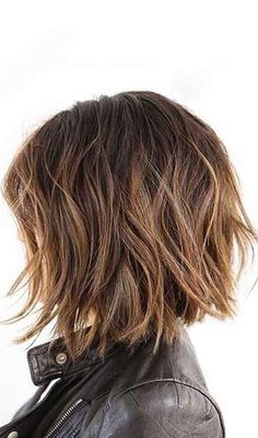 20 Short Choppy Hairstyles To Try Out Today #beautyhairstyles Short Choppy Hairstyles, Messy Bob Haircut, Kort Bob, Choppy Hairstyles, Messy Bob Hairstyles, Choppy Hair, Short Choppy Hair, Short Bob Hairstyles