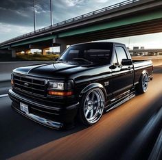 F150 1995, Ford Obs, Truck Accessories Ford, F100 Truck, Svt Lightning, Ford Lightning, Best Pickup Truck, Obs Truck, Bespoke Cars