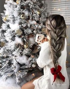 Loose Braids, Christmas Hairstyles, Christmas Photography, Holiday Hairstyles, Christmas Hair, Christmas Photoshoot, Kwanzaa, Christmas Aesthetic