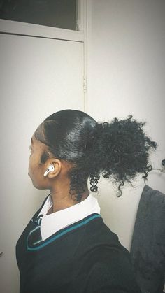 Bun Hairstyles On Natural Hair, Claw Clip Hairstyle On 4c Hair, 3 Part Slick Back, Natural Hair Styles Easy Quick, Slick Back On 4b Hair, Short Hair Styles Natural, Claw Clip Hairstyle On Short 4c Hair, Natural Ponytails For Black Hair, Slick Back Claw Clip 4c Hair