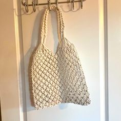 Nwot Macrame Bag Cheap Trendy Cream Hobo Bag, Cheap White Summer Hobo Bag, Cheap Beige Hobo Bag For Vacation, Macrame Bag, Womens Tote Bags, Macrame, Handbags, Cream, Closet