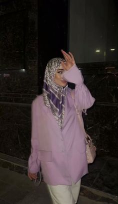 Outfit Ideas Modest, Stile Hijab, Street Hijab Fashion, Modern Hijab Fashion, Stylish Hijab, Muslim Outfits Casual, Fashion Top Outfits, Casual Outfit Inspiration, Modest Dresses Casual