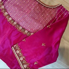 Blouse Aari Work, Blouse Handwork, Latest Blouse Neck Designs, Dress Designs For Stitching, Pink Blouse Designs, Magam Work, Mirror Work Blouse Design, Latest Bridal Blouse Designs