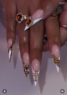 Gem Nail Designs, Gold Acrylic Nails, Glamour Nails, Acrylic Press On Nails, Cute Acrylic Nail Designs, Nail Tip, Exotic Nails