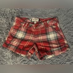 Size 10 Never Worn Great Condition Red Plaid Shorts, Plaid Shorts, Red Plaid, Abercrombie Fitch, Size 10, Plaid, Womens Shorts, Red, Women Shopping