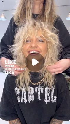 Styles For Long Hair With Bangs, Fringe Haircut Women Medium, Blonde Shag Hairstyles Medium, Blonde Hair Long With Bangs, Womens Grunge Haircuts, Styling Long Shag Haircut, Shaggy Hair Updo, Fringe Haircut With Bangs