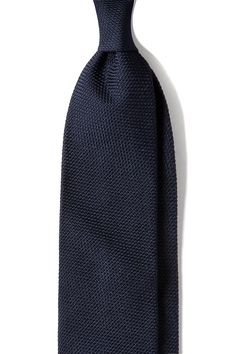 3-Fold Plain Silk Grenadine Tie - Navy - Brunati Como Unstructured Jacket, Beaded Scarf, Luxury Ties, Tie Pattern, Wool Tie, Cashmere Fabric, Tie Design, Tie Shop, Modern Gentleman