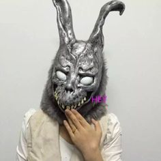 Premium Quality Donnie Darko FRANK The Bunny Rabbit MASK Overhead With Fur Adult Halloween Mask, Halloween Masks & Eye Masks Frank The Bunny, Christmas Gift Costume, Rabbit Cosplay, Obličejové Masky, Rabbit Halloween, Evil Bunny, Cheap Masks, Rabbit Mask, Fur Costume