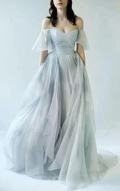 Yule Ball Dress, Flowy Prom Dresses, Prom Dresses Off The Shoulder, White Flowy Dress, Chiffon Party Dress, Chiffon Evening Dresses, Beautiful Prom Dresses, Blue Gradient