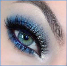 Navy Blue Dress Makeup, Make Up Yeux, Carnaval Make-up, Prom Eyes, Makeup Cantik, Cute Eyeshadow Looks, Prom Eye Makeup, Prom Makeup Looks