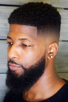 Freshest Fade Haircuts For Black Men ★ Fade Haircut Black Men, Black Male Haircuts, Fade Black Men, Sponge Curls, Black Hair Fade, Taper Fade Afro, Winter Haircut