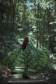 Feather Cape, Cape Scarf, Peacock Painting, Bohemian Skirt, Theme Dress, Magic Aesthetic, Royal Dresses, Green Bird, Fantasy Forest