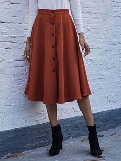 Corduroy Circle Skirt, Courderoy Outfits, Midi Corduroy Skirt, Corduroy Skirt Pattern, Cordoury Skirt, Corduroy Skirt Outfit Winter, Cord Skirt Outfit, Button Front Skirt Outfit, Courderoy Skirt