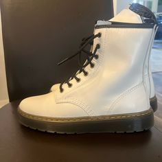 New With Tag Doc Marten White Boots Men’s 8 Women’s 9 Casual White Leather Combat Boots, White Boots Men, Dr Martens White, Doc Marten, White Boots, Dr Martens Shoes, Martens Shoes, Doc Martens, Dr. Martens