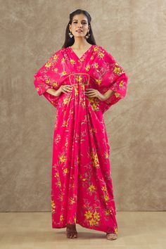 Reddish pink georgette kaftan featuring floral print with sequins and beaded hand embroidered placement patchwork. Paired with a sleeveless inner dress., Fit: Relaxed Georgette Kaftan, V Neck Kaftan, V Neck Pattern, Beaded Neckline, Fashion App, Pant Set, Neck Pattern, Batwing Sleeve, Pink Cotton