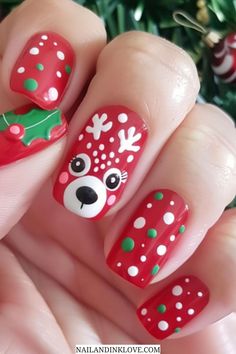 Christmas December nails, December nails xmas, almond December nails, and December nails holly. Valentines Red Nails, Nails Xmas, Candy Cane Nails, December Nails, Christmas December