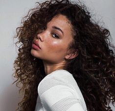 Short Natural Styles, Natural Hair Shampoo, Best Wedding Makeup, Braut Make-up, Natural Styles, Curly Girl, Natural Curls, Afro Hairstyles, Curly Hair Styles Naturally