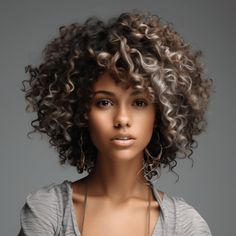 2024 Curly Hair Trends, Curly Hair Haircut Ideas, Curly Hairdos, Shag Haircut Ideas, Curly Color, Grey Curly Hair, Bob Haircut Curly