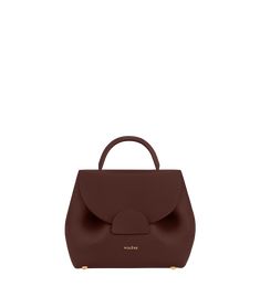 A reinterpretation of Polène’s flagship model, the “Numéro Un Nano” is instantly recognizable thanks to the blended curves and folds that give this model its signature shape. Polene Paris Belt Bag, Polene Beri, Polene Bag, Burgundy Bag, Stylish Celebrities, Lifestyle Women, Best Wallet, Baked Oatmeal, Day Bag