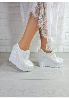 Beautiful ladies, This magnificent and stylish shoe is made for you. Wouldn't you like to be both stylish and comfortable? Heel height: 11 cm. Bridal Wedding Shoes With White Laces, White Wedge Heel Heels For Wedding, White Lace-up Heels For Ceremony, White Wedge Heel Wedding Shoes, White Wedge Heels For Wedding, White Lace Wedding Shoes For Bride, White Lace Wedding Shoes, Bridal Wedges, Shoe Platform