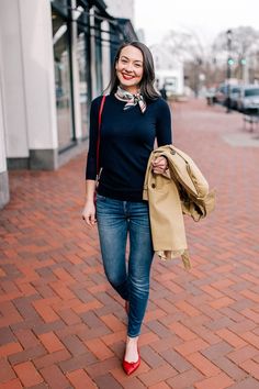 Everyday Chic Carly The Prepster, Red Shoes Outfit, Outfit Chic, Preppy Outfit, Preppy Outfits, Red Shoes, Fashion Classy