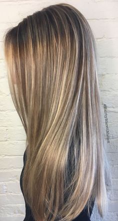 Hair Blonde Highlights Lowlights, Lowlights Balayage, Brunette Hair With Highlights, Gorgeous Hair Color, Brown Hair With Blonde Highlights, Blonde Hair Inspiration, Blonde Hair With Highlights