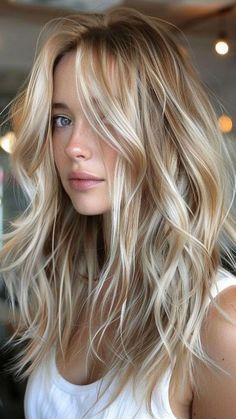 Blond Hair With Silver Highlights, Long Cool Blonde Hair, Blonde Low Lights For Blonde Hair, Long Blonde Hair Inspiration, Long Balayage Hair Blonde, Hair Trend 2024 Women, Long Blonde Hair With Highlights, Blonde Hair 2024 Trends, Trendy Hair Colors For Blondes