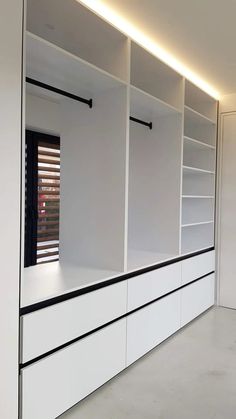 Dream Closet Design, Luxury Closets Design, Casa Country, Closet Renovation, Closet Layout, Wardrobe Room