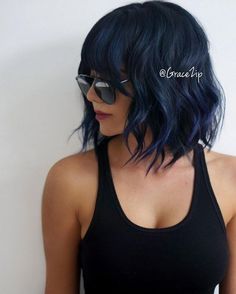 Спонж Beauty Blender, Dark Blue Hair, Wavy Bob Hairstyles, Medium Bob Hairstyles, Hot Hair Styles, Short Hairstyle, Short Haircut, Short Hair With Bangs, Bob Haircuts