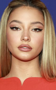 Makeup Looks Soft Glam, Makeup Inspo Glam, Makeup Looks Soft, Glam Makeup Looks, Makeup Jobs, Natural Glam Makeup, Celebrity Makeup Looks, Eye Makeup Ideas, Soft Glam Makeup