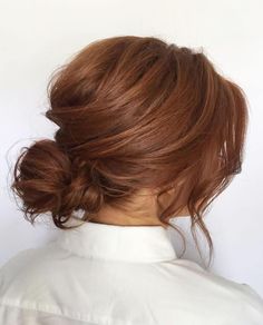 Cool Auburn Hair Color, Auburn Updo, Natural Red Hair Ideas, Old Money Red Hair, Light Red Brown Hair Color, Medium Length Copper Hair, Winter Gold Hair, Caramel Copper Hair, Auburn Short Hair