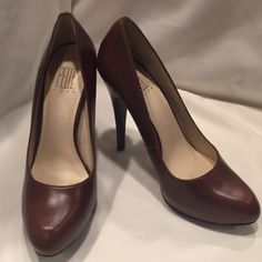 Pelle Moda Designer Heels Closed Toe, Hidden Platform Pump High Stacked Brown Heel, 3/4” Hidden Platform Dark Brown Kid Leather Size 7 Heel 4.6” Never Been Worn And Comes In Original Box Brown Court Shoes With 4-inch Heel For Formal Occasions, Classic Brown Heels For Party, Dark Brown Heels, Brown Kid, Heels Closed Toe, Shoes Prom, Visual Archive, Brown Heels, Platform Pumps