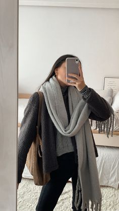 Winter Items, Outfit Primavera, Uni Outfits, Autumn Fits, K Fashion, Winter Outfit Inspiration, Winter Fits, Warm Outfits, Chunky Boots