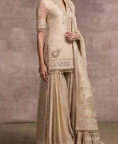 Brocade Dupatta, Organza Kurta, Ornate Border, Sharara Designs, Kurta Sharara Set, Kurta Sharara, Indian Outfits Lehenga, Tarun Tahiliani, Party Wear Indian Dresses