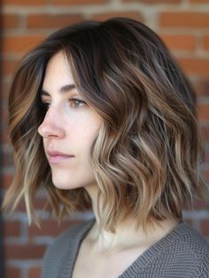 Trendy Short Hair Balayage Ideas: Styles and Care Tips for 2024 Pixie Hair Balayage, Short Dark Balayage, Balayage Hair Bob Short, Fall Balyage Short Hair Brunettes, Fall Balayage Short Hair, Short Hair Brunette Highlights, Short Hair Balayage Asian, Short Bayalage Brunette, Bob Balayage Brunette