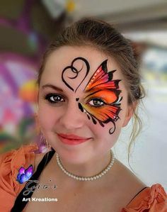 Chick Face Paint, Autumn Face Paint, Monarch Butterfly Face Paint, Face Painting Butterfly, Flower Face Paint, Animal Face Paintings, Pregnant Belly Painting